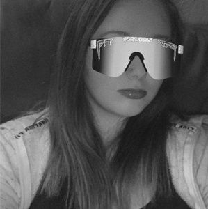 Meet your Posher, Sierra